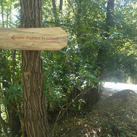 Üdülőpark Retreat In Padure Bökény